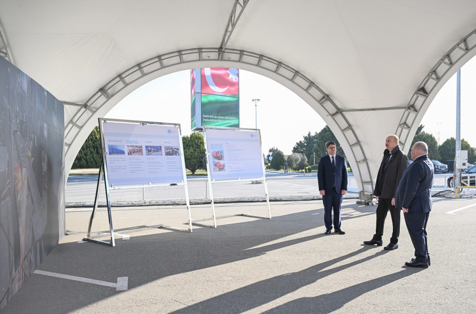 Prezident məişət tullantıları daşıyan texnikalarla tanış oldu - FOTOLAR