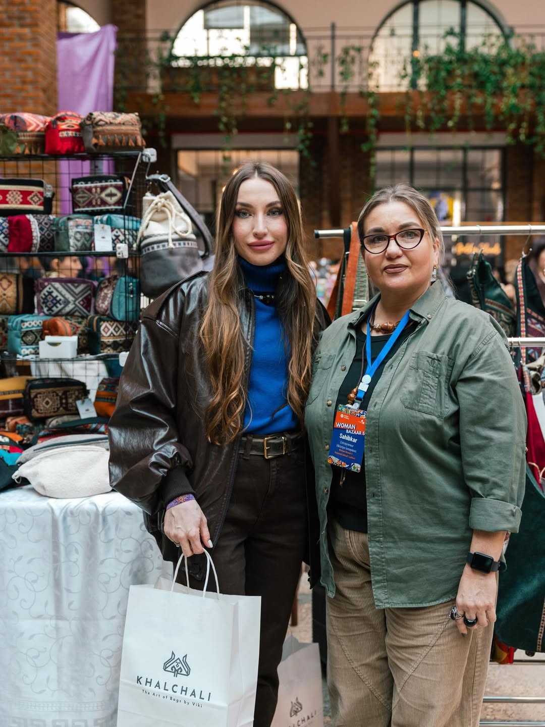 Prezidentin qızları və gəlini "Woman Bazaar" festivalında - FOTOLAR