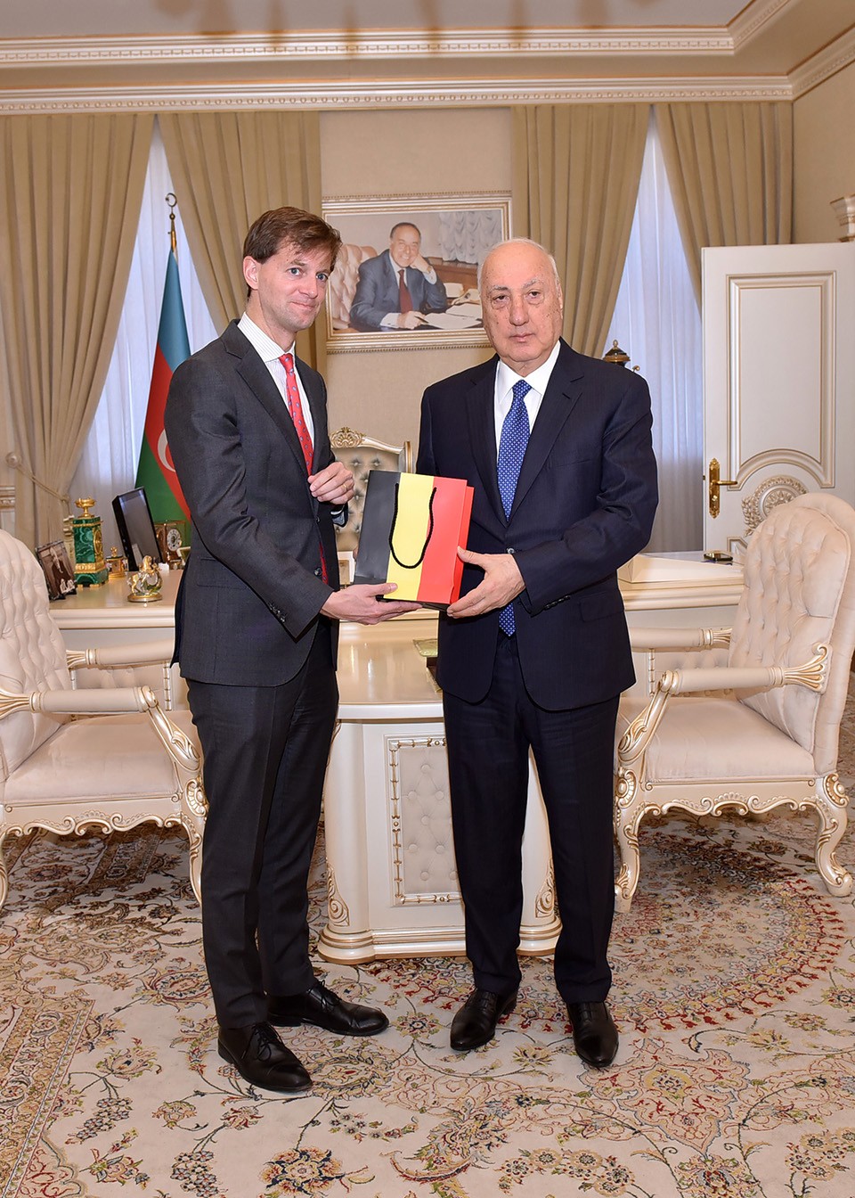 Zakir Fərəcov Belçika Krallığının ölkəmizdəki səfiri ilə görüşdü - FOTOLAR