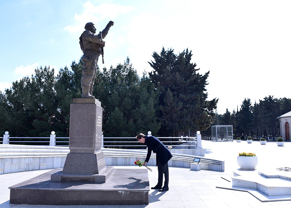 Zakir Fərəcov Belçika Krallığının ölkəmizdəki səfiri ilə görüşdü - FOTOLAR