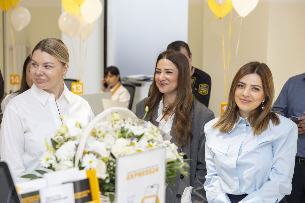 "Expressbank" – YENİ ÜNVANDA 