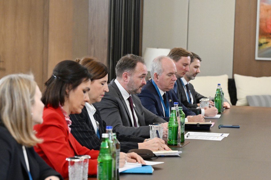 Prezident Avropa Komissiyasının enerji və mənzil siyasəti üzrə komissarını qəbul etdi - FOTOLAR