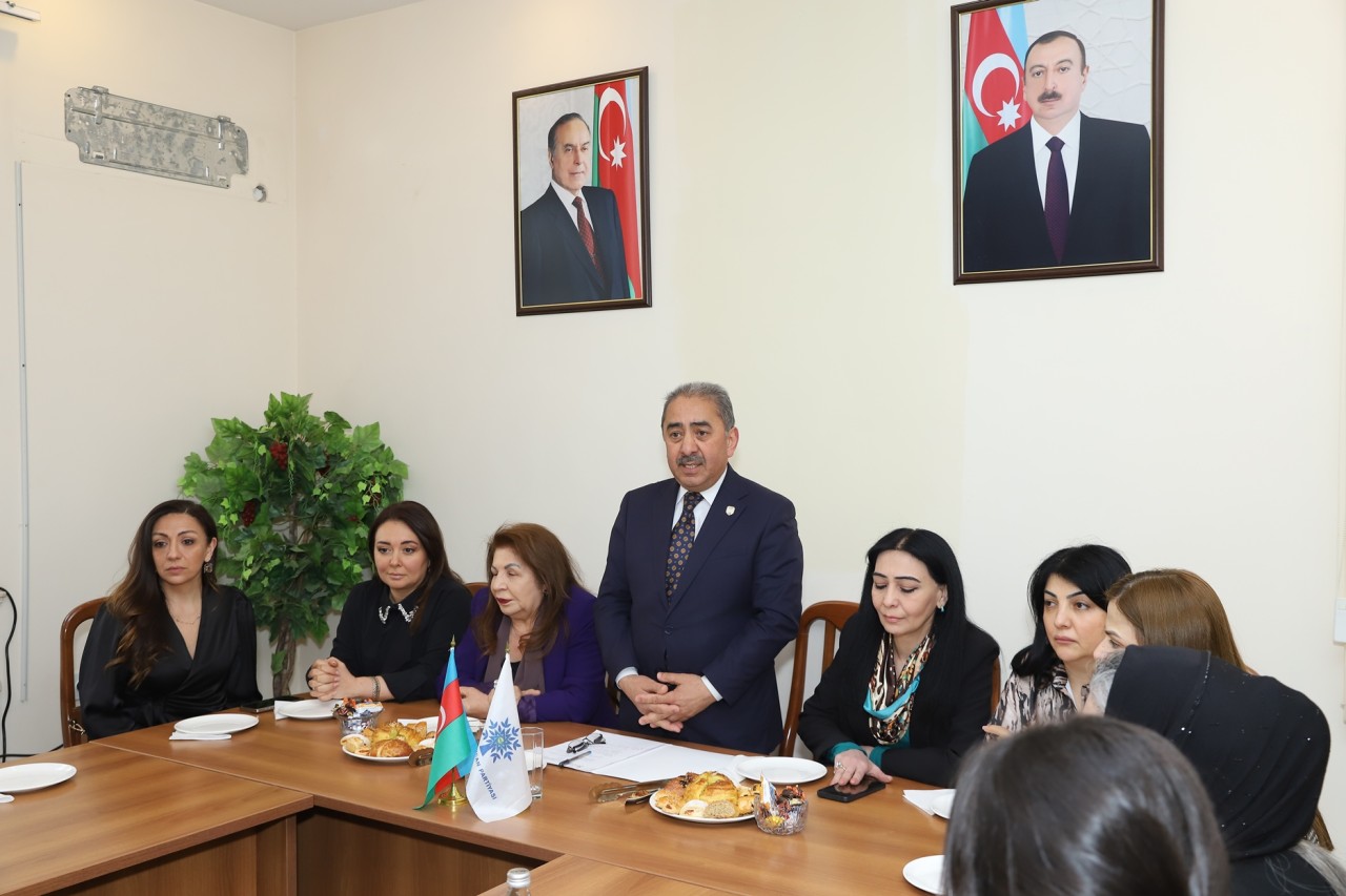 Şəhid ailələrinin xanım üzvləri ilə görüş keçirildi - FOTOLAR