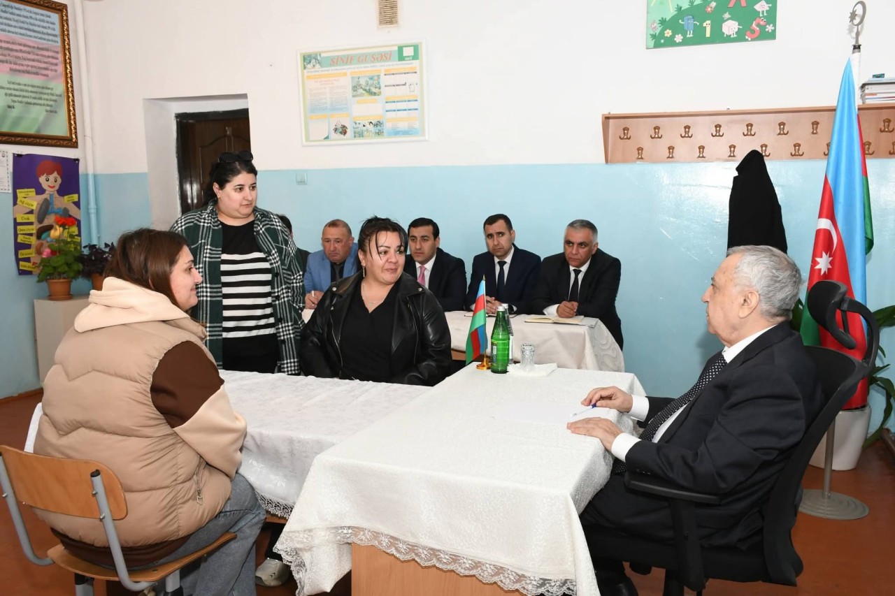 Malik İsaqov Sumqayıtda növbəti səyyar qəbul keçirdi - FOTOLAR