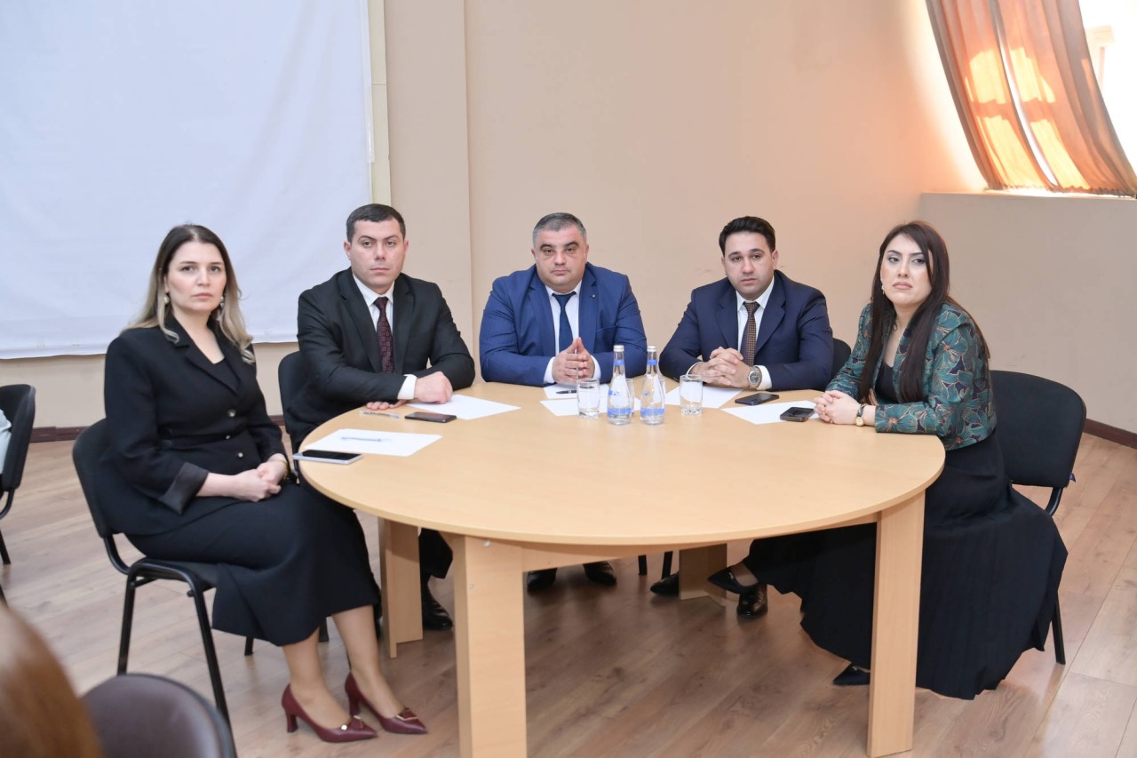 Nazir yeni təyin olunmuş məktəb direktorları ilə görüşdü - FOTOLAR