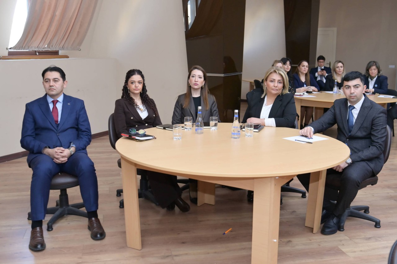 Nazir yeni təyin olunmuş məktəb direktorları ilə görüşdü - FOTOLAR