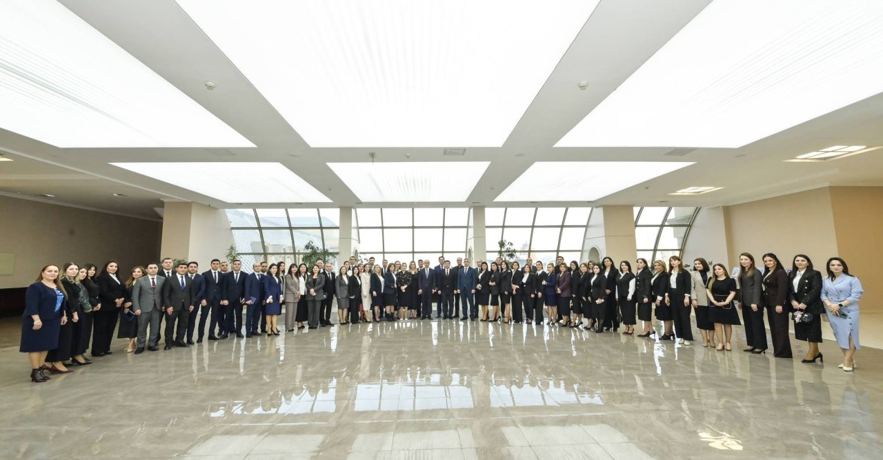 Nazir yeni təyin olunmuş məktəb direktorları ilə görüşdü - FOTOLAR