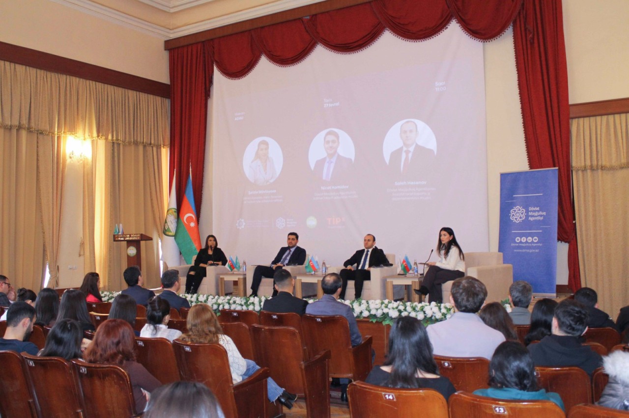 ADAU-da məzunların məşğulluğu ilə bağlı yeni layihə təqdim edilib - FOTOLAR