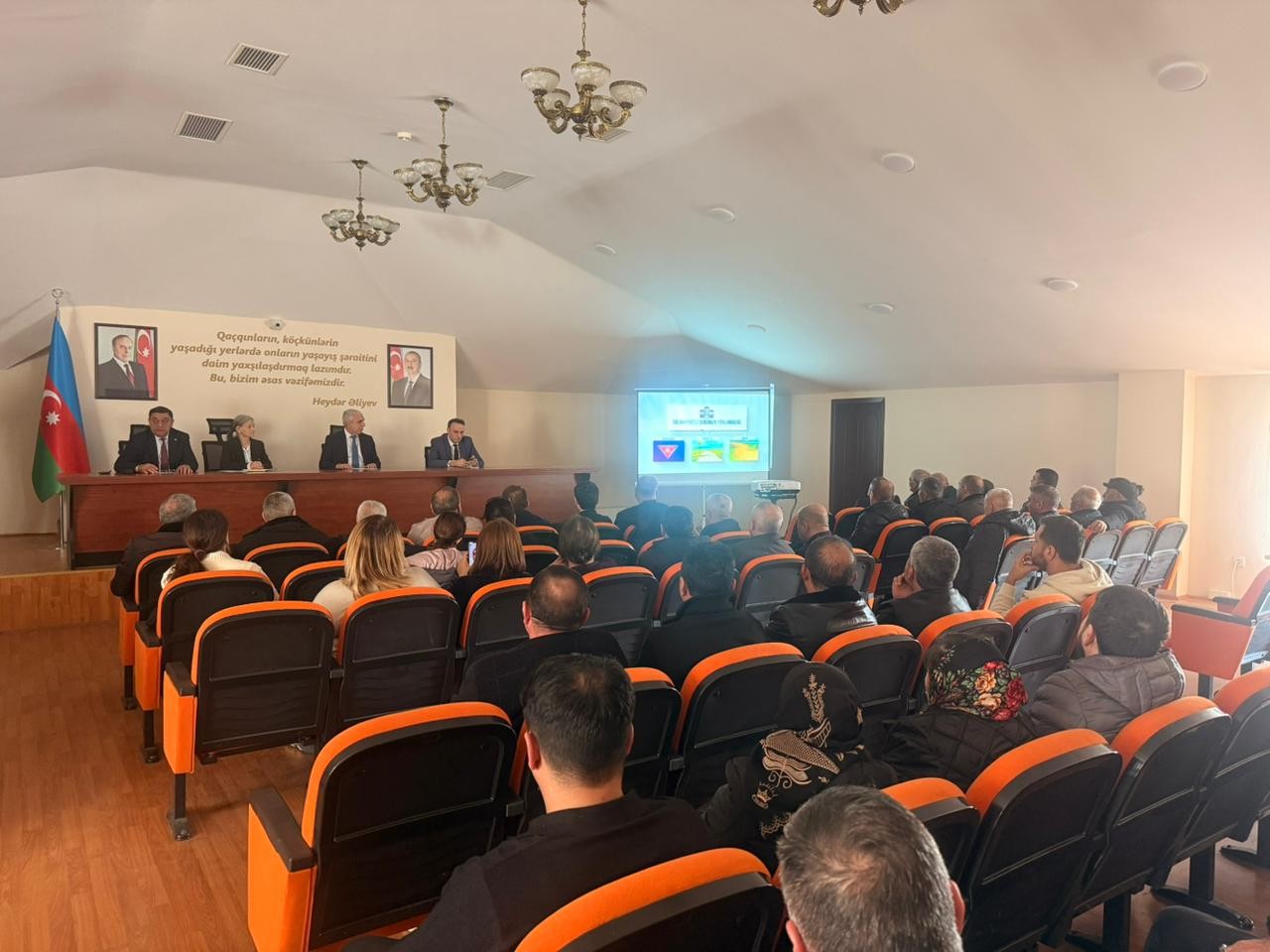 Keçmiş məcburi köçkünlər mina təhlükəsi ilə bağlı maarifləndirildi - FOTOLAR