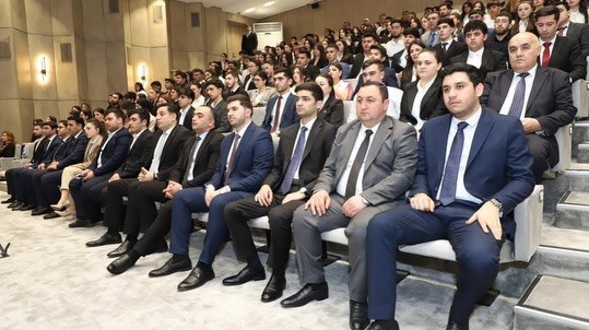 AƏSMA-nın 22 fəal tələbəsinə “Həmkarlar ittifaqı təqaüdü” təqdim edildi - FOTOLAR