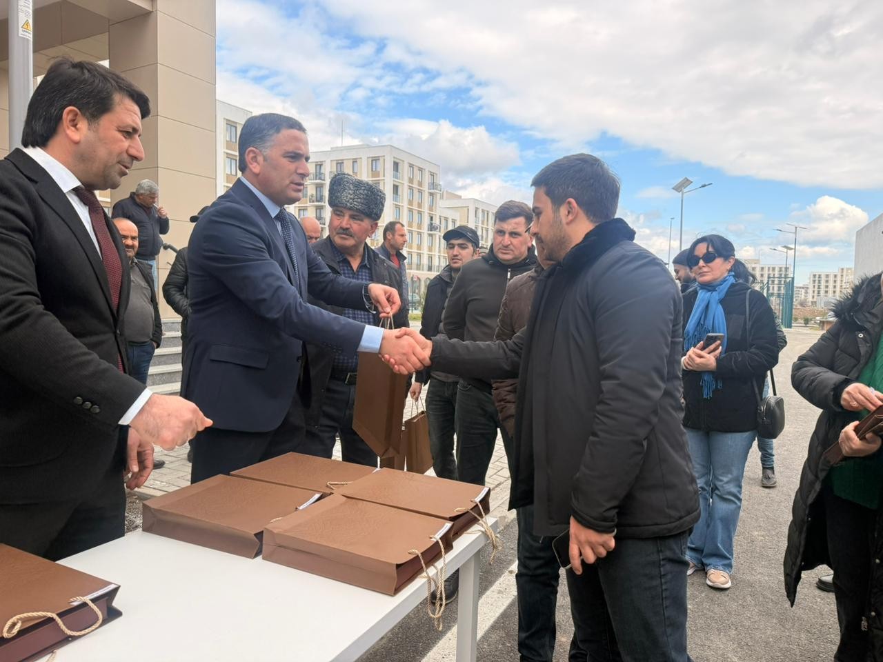 Köç karvanı Ağdam şəhərinə çatıb - FOTOLAR (YENİLƏNİB)