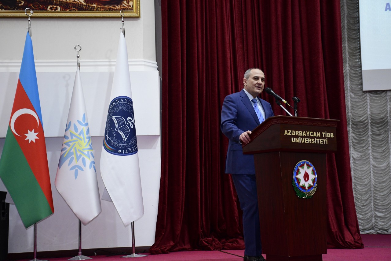 YAP “Yeni reallıqlar və müasir Azərbaycan: aktual çağırışlar fonunda gələcəyə baxış” mövzusunda tədbir keçirdi - FOTOLAR