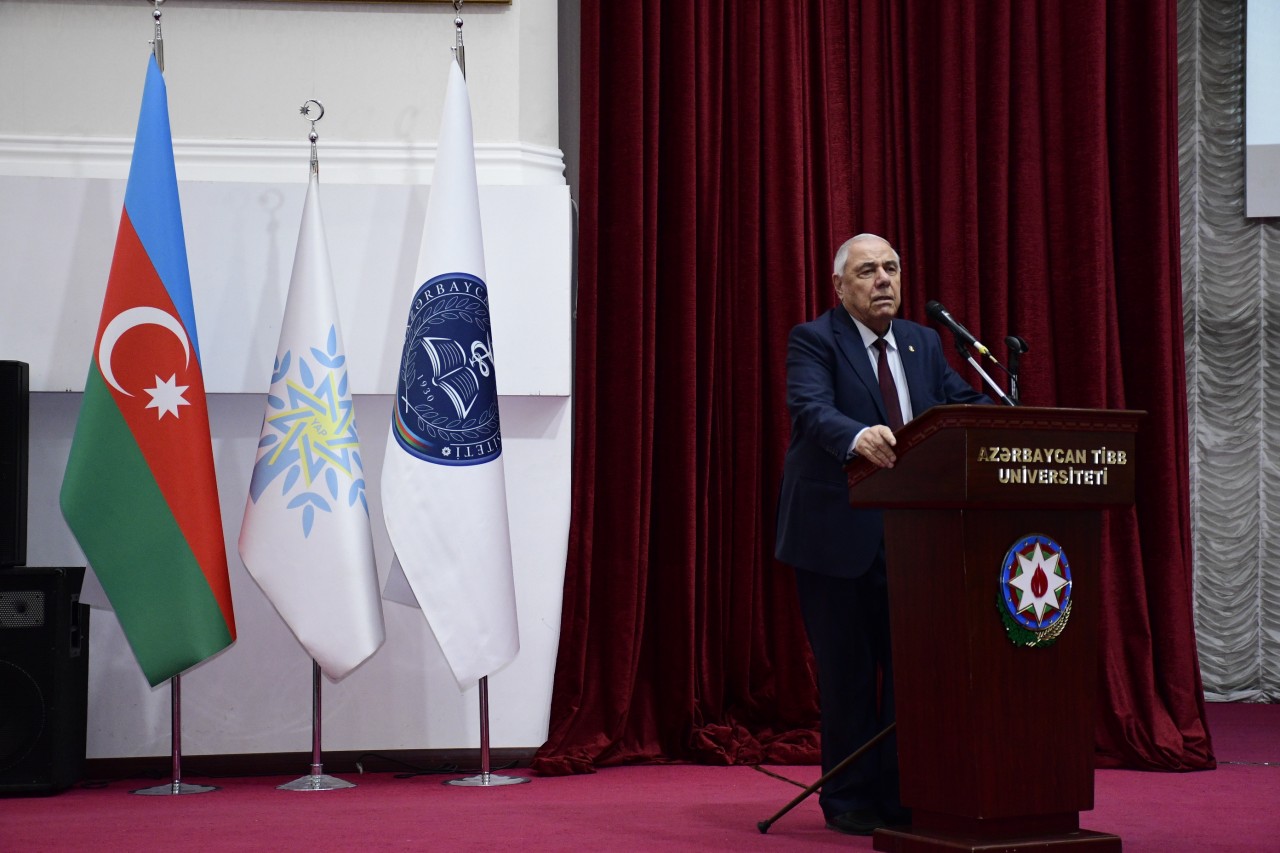 YAP “Yeni reallıqlar və müasir Azərbaycan: aktual çağırışlar fonunda gələcəyə baxış” mövzusunda tədbir keçirdi - FOTOLAR