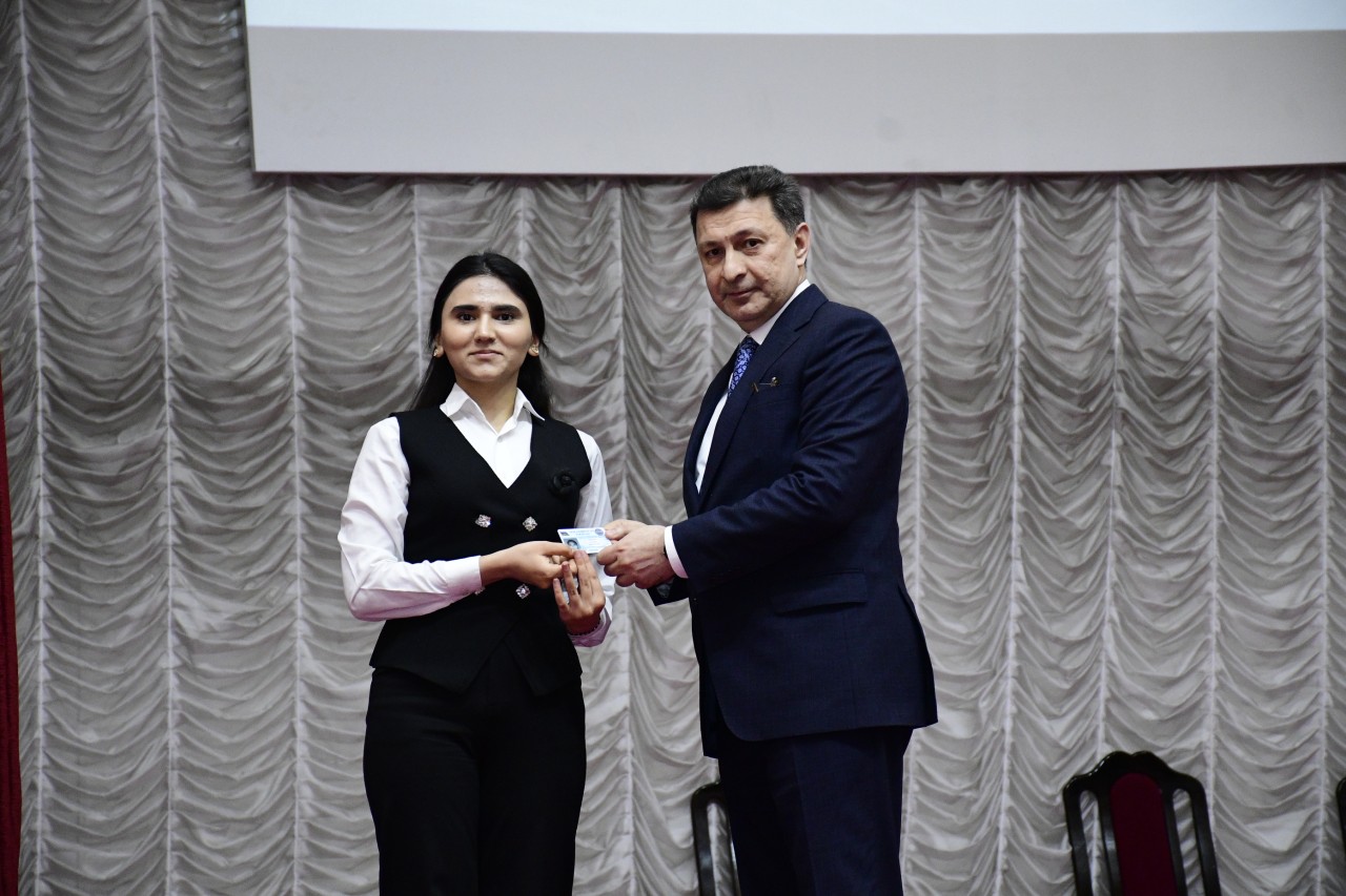 YAP “Yeni reallıqlar və müasir Azərbaycan: aktual çağırışlar fonunda gələcəyə baxış” mövzusunda tədbir keçirdi - FOTOLAR