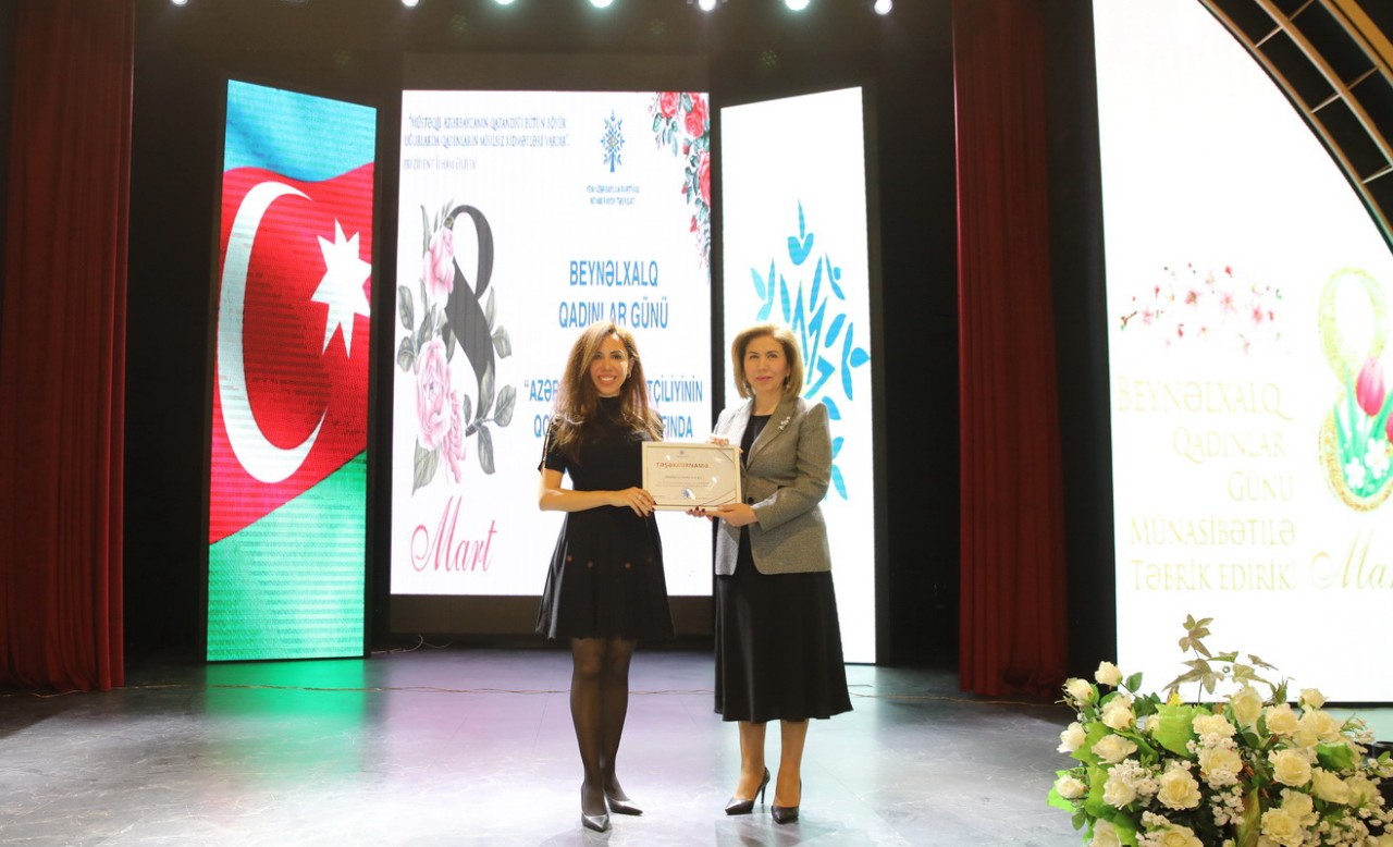 Nizami rayonunda Beynəlxalq Qadınlar Günü münasibətilə tədbir keçirilib - FOTOLAR