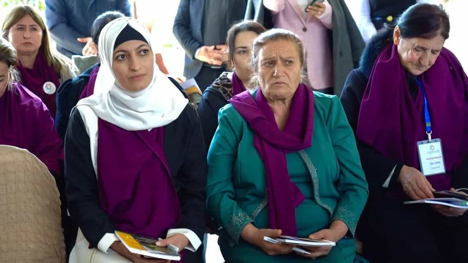 Füzulidə qadın fermerlərə avadanlıqlar təqdim olunub - FOTOLAR