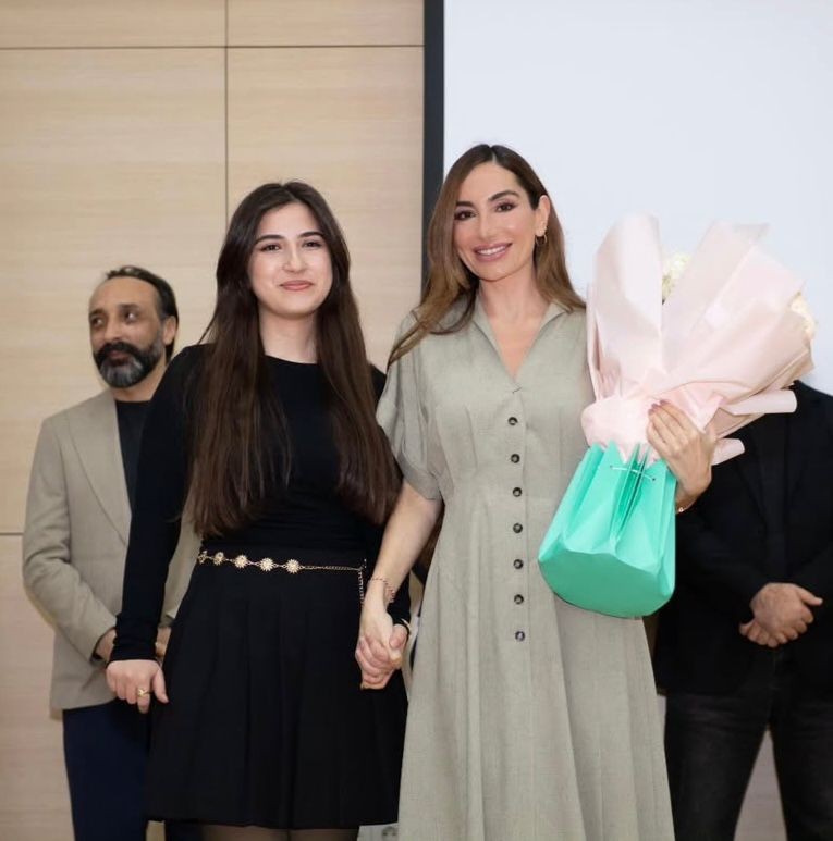 Arzu Əliyeva Bakı Ali Neft Məktəbində - FOTOLAR