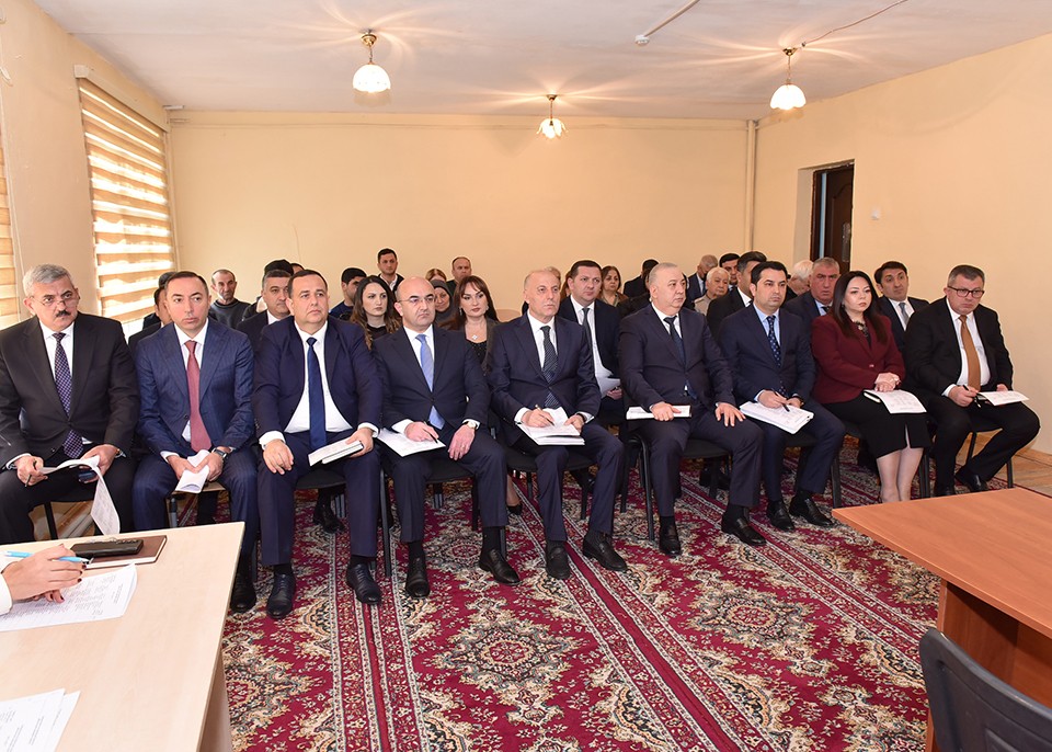 Zakir Fərəcov vətəndaş müraciətlərini yerində dinlədi - FOTOLAR