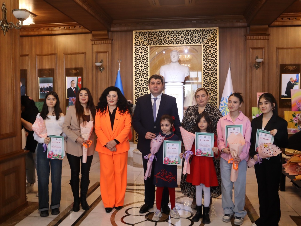 “Güc və Zəriflik” adlı rəsm sərgisi keçirilib - FOTOLAR