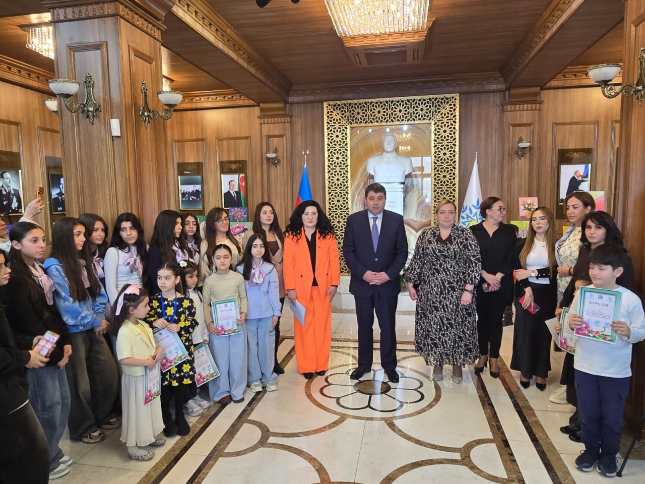 “Güc və Zəriflik” adlı rəsm sərgisi keçirilib - FOTOLAR