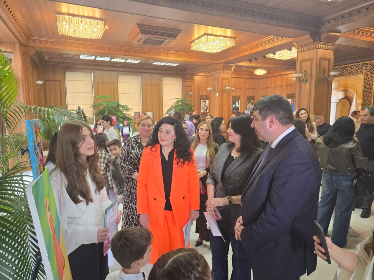 “Güc və Zəriflik” adlı rəsm sərgisi keçirilib - FOTOLAR