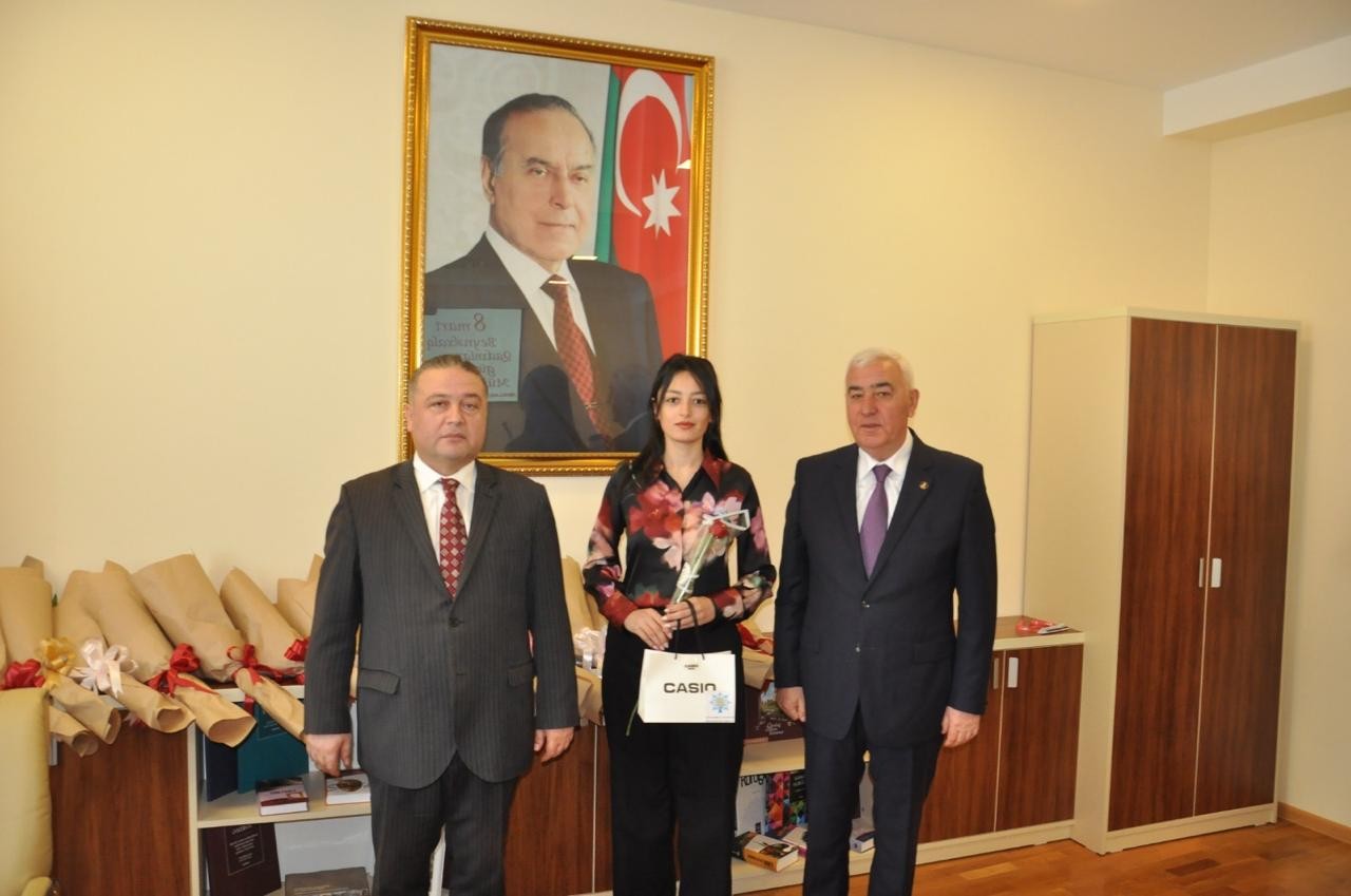 Qadınlar ölkəmizin ictimai-siyasi həyatında fəal iştirak edirlər - FOTOLAR