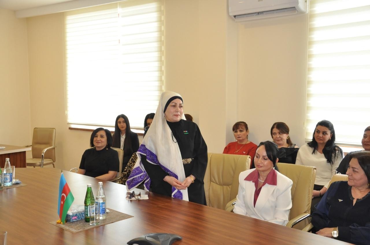 Qadınlar ölkəmizin ictimai-siyasi həyatında fəal iştirak edirlər - FOTOLAR
