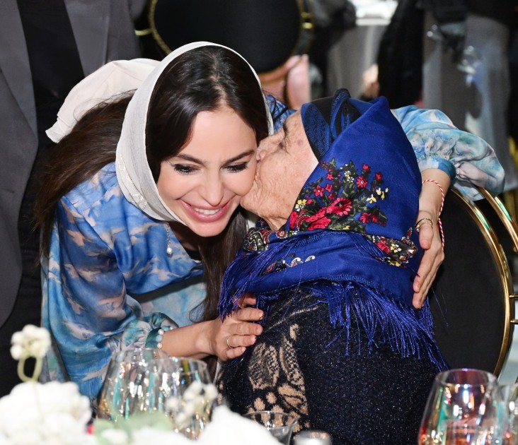 Leyla Əliyeva şəhid anaları ilə iftar süfrəsində - FOTOLAR