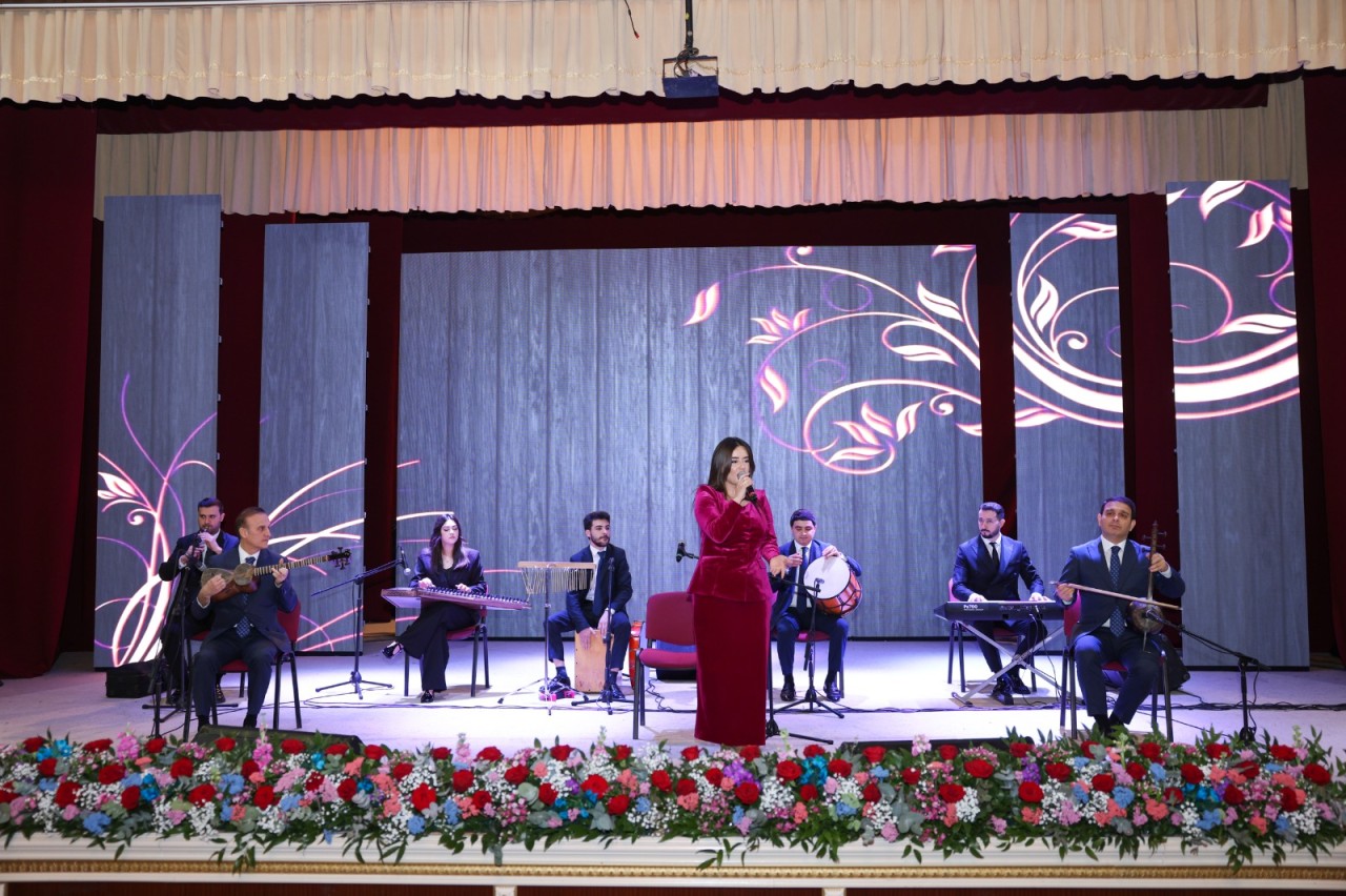 Abşeronda 8 Mart şəhid ailələrinin xanım üzvləri ilə birgə qeyd edildi - FOTOLAR