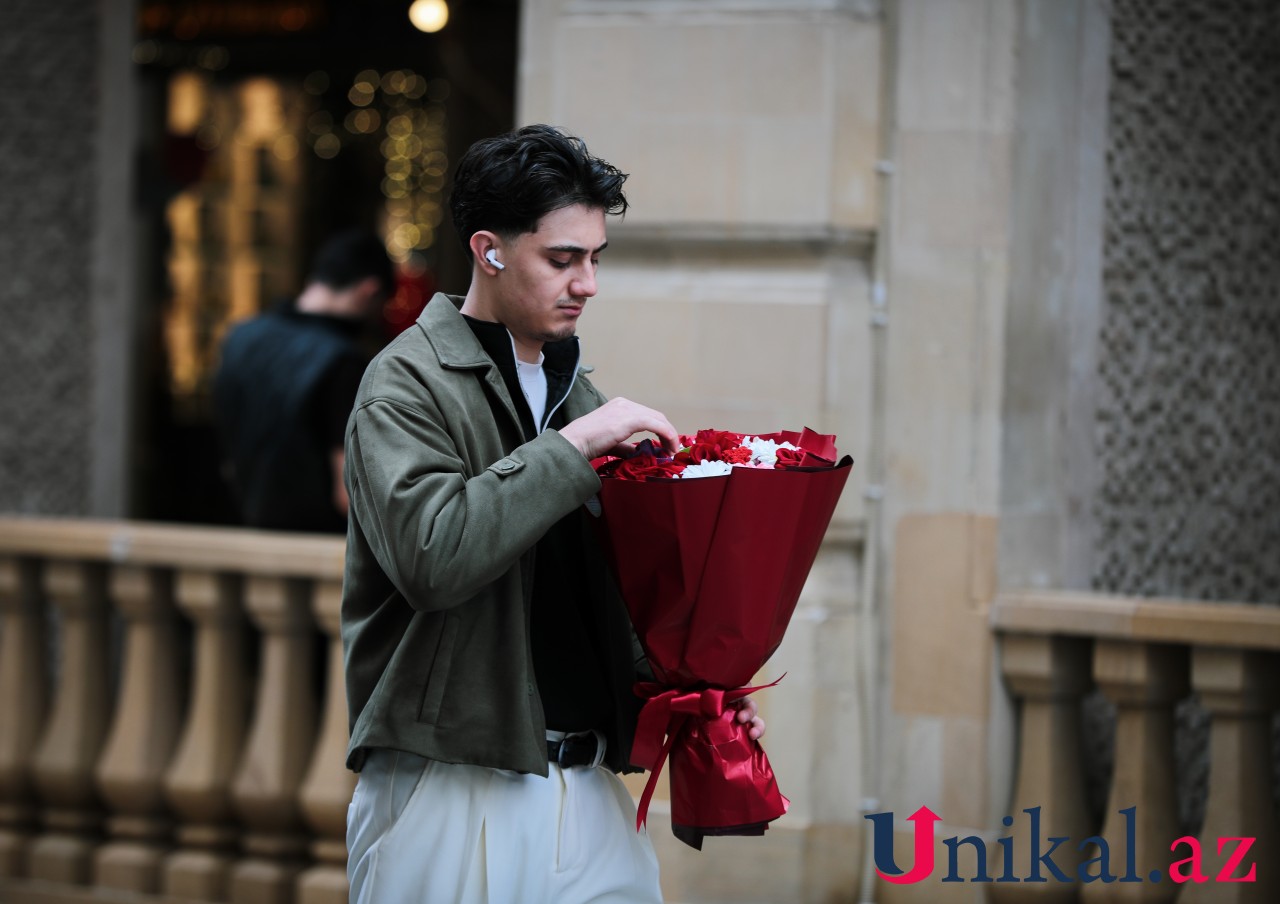 Bakıda 8 Mart ab-havası – FOTOLAR