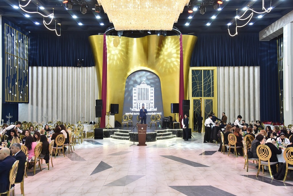 Nəsimi rayonunda 8 Mart münasibətilə tədbir keçirildi - FOTOLAR