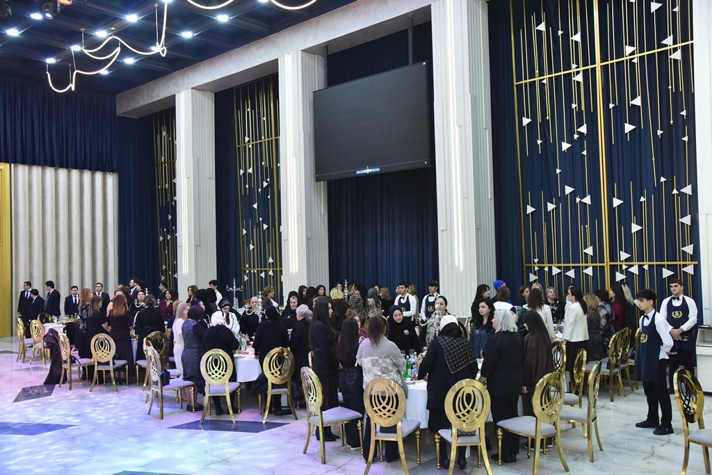 Nəsimi rayonunda 8 Mart münasibətilə tədbir keçirildi - FOTOLAR