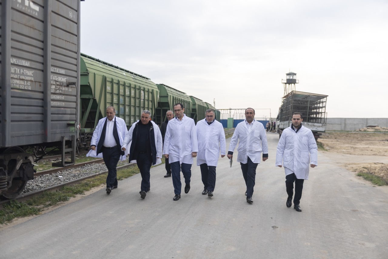 Nazir Məcnun Məmmədov quşçuluq müəssisələrinin fəaliyyəti ilə tanış oldu - FOTOLAR