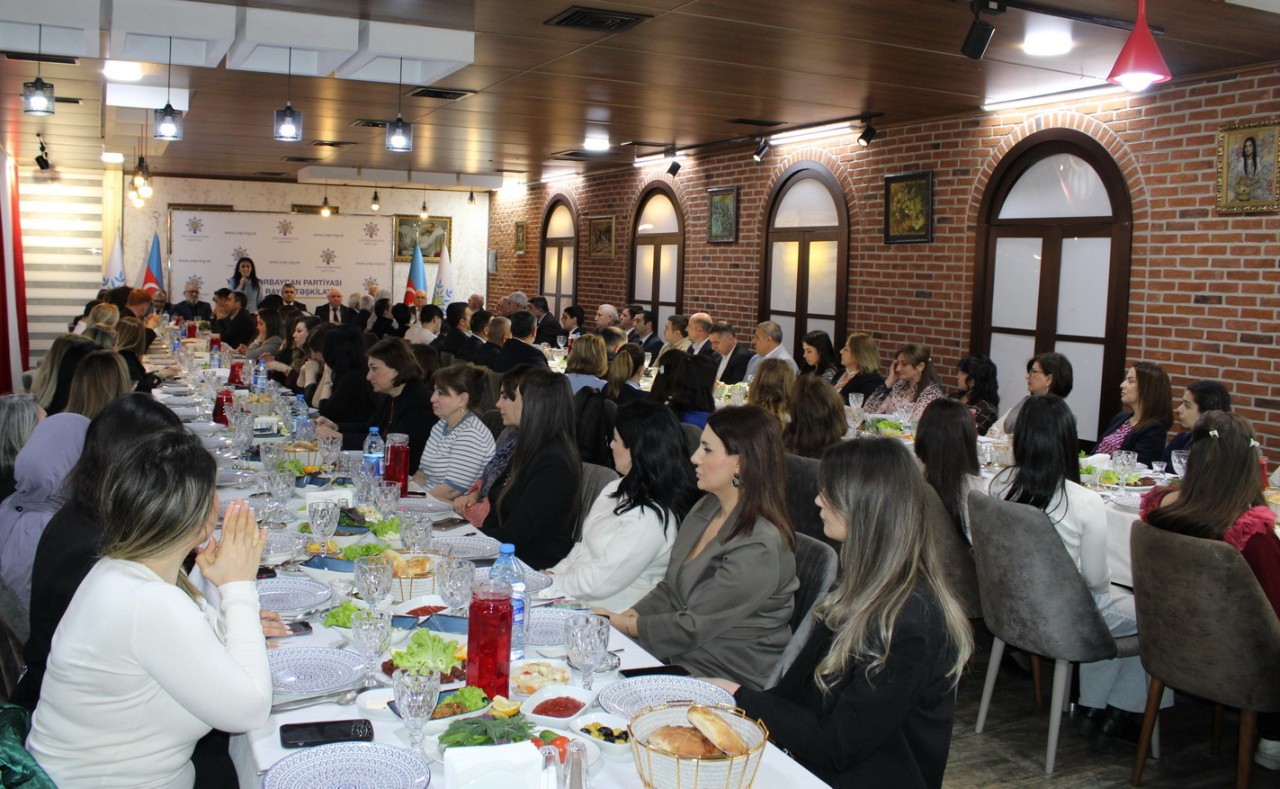 YAP Nizami rayon təşkilatı iftar süfrəsi təşkil etdi - FOTOLAR