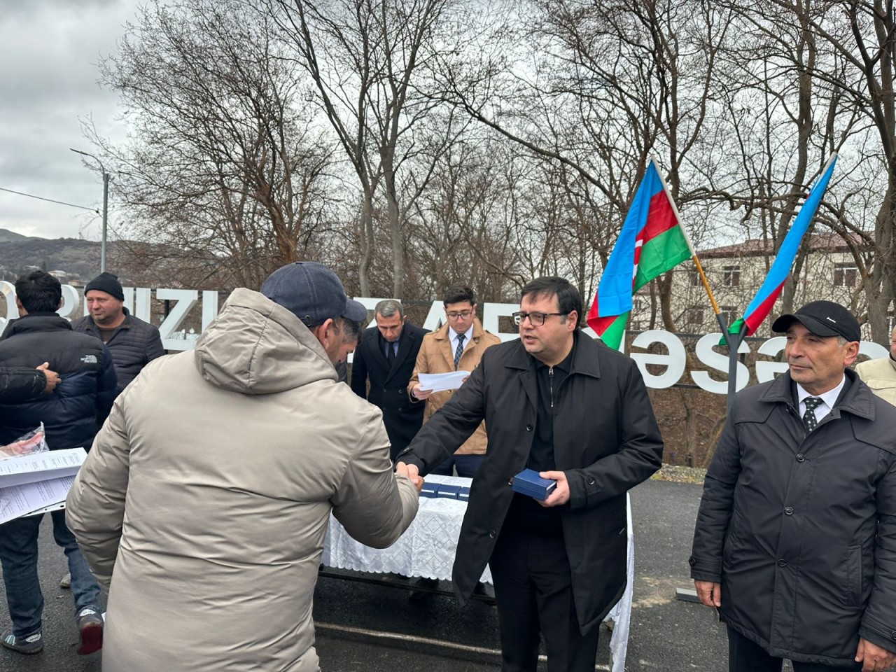 Növbəti köç karvanı Qırmızı Bazar qəsəbəsinə çatdı - FOTOLAR (YENİLƏNİB)