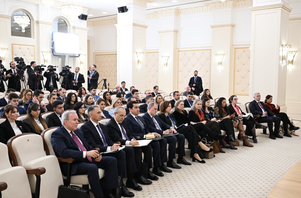 İlham Əliyev Koşta ilə mətbuata bəyanatlarla çıxış etdilər - FOTOLAR (YENİLƏNİB)