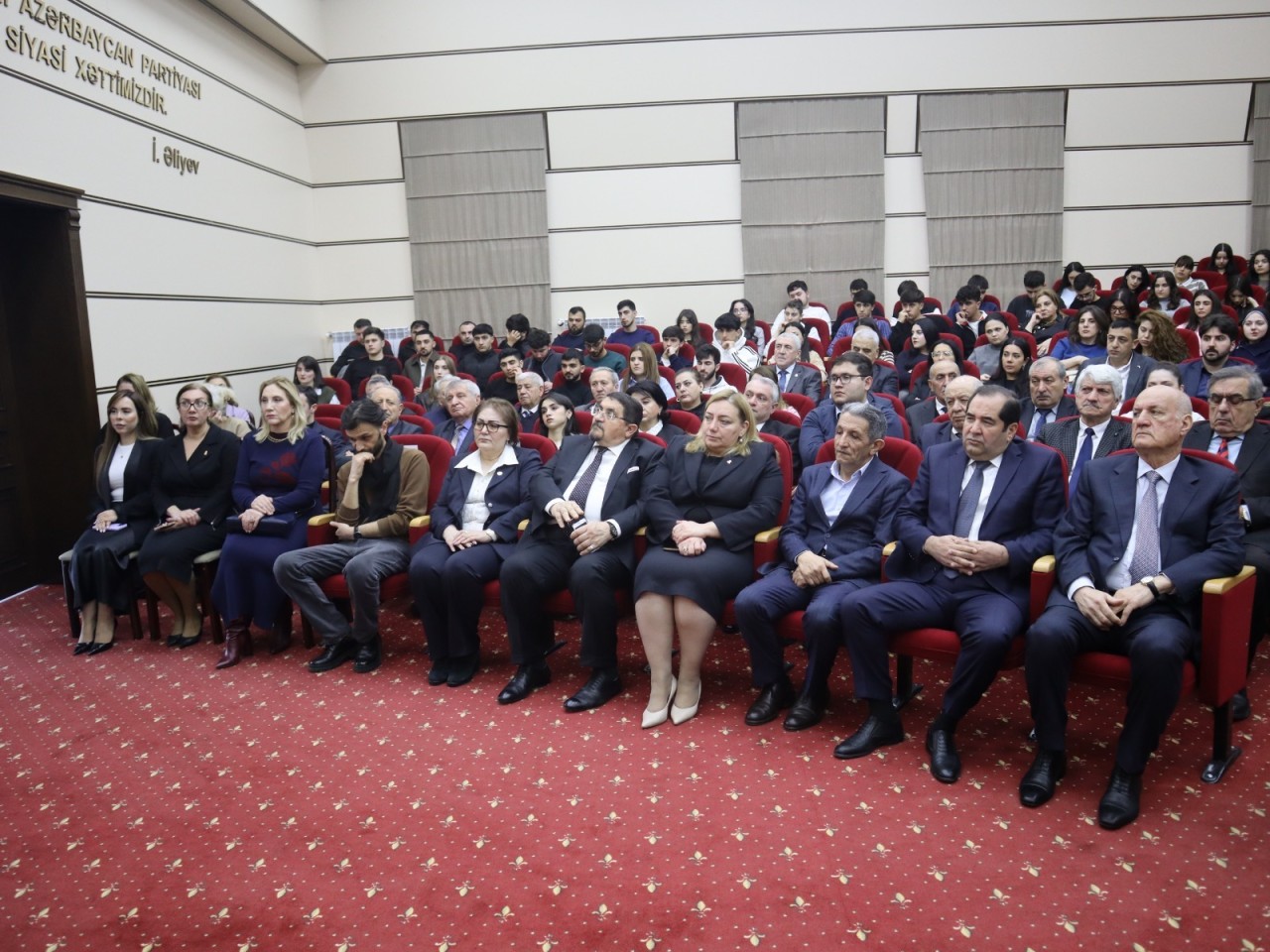 Yasamalda “Silinən izlər. Azərbaycan İrəvanı” adlı filmin təqdimatı keçirildi - FOTOLAR