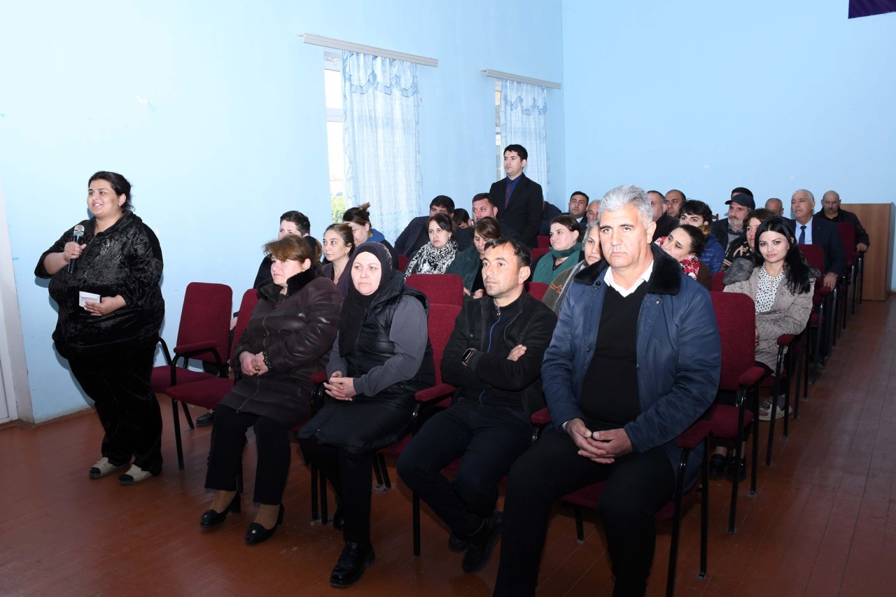Vaqif Həsənovun Quzanlı köçkün qəsəbəsində səyyar qəbul-görüşü keçirilib - FOTOLAR