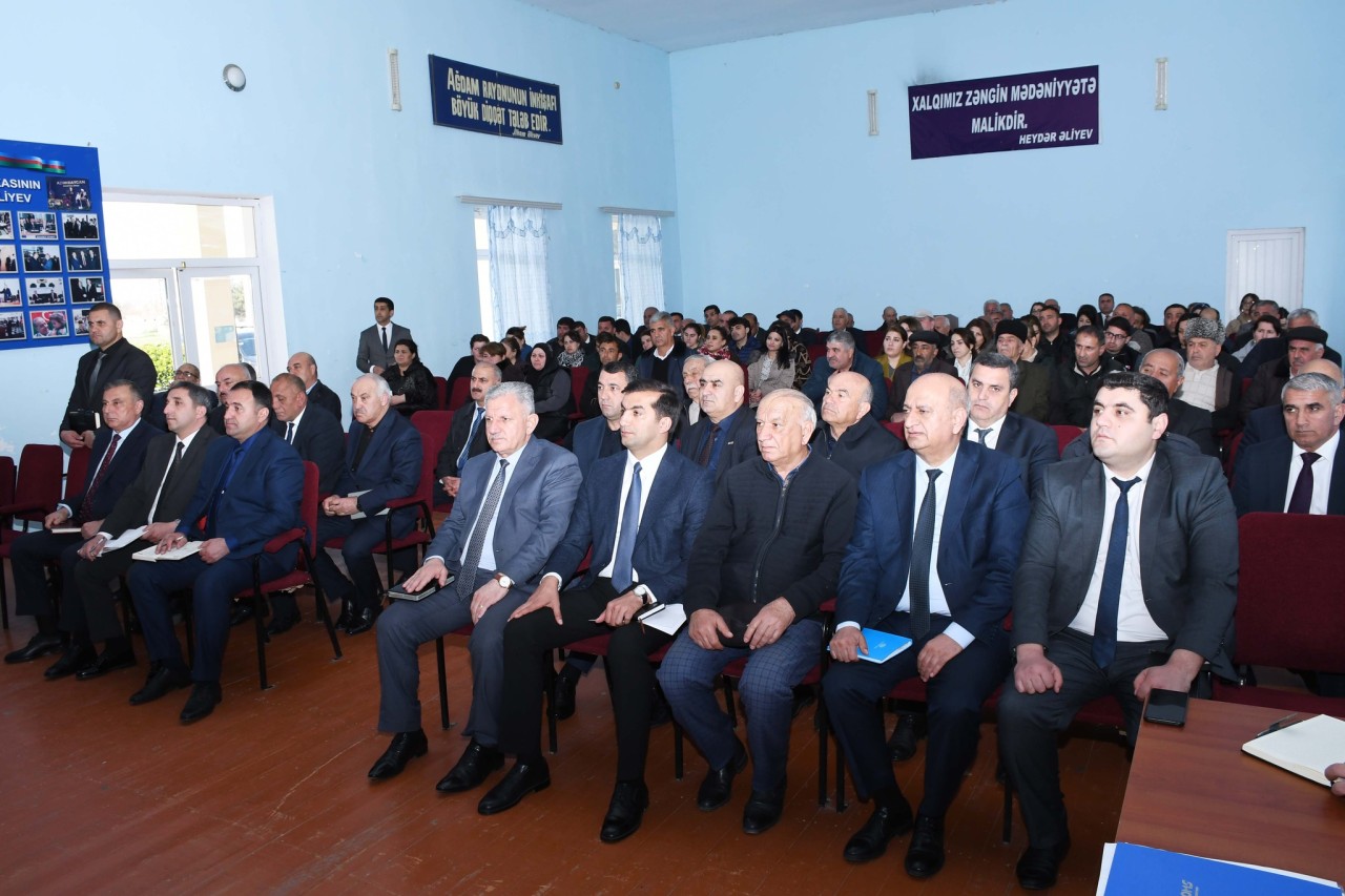 Vaqif Həsənovun Quzanlı köçkün qəsəbəsində səyyar qəbul-görüşü keçirilib - FOTOLAR