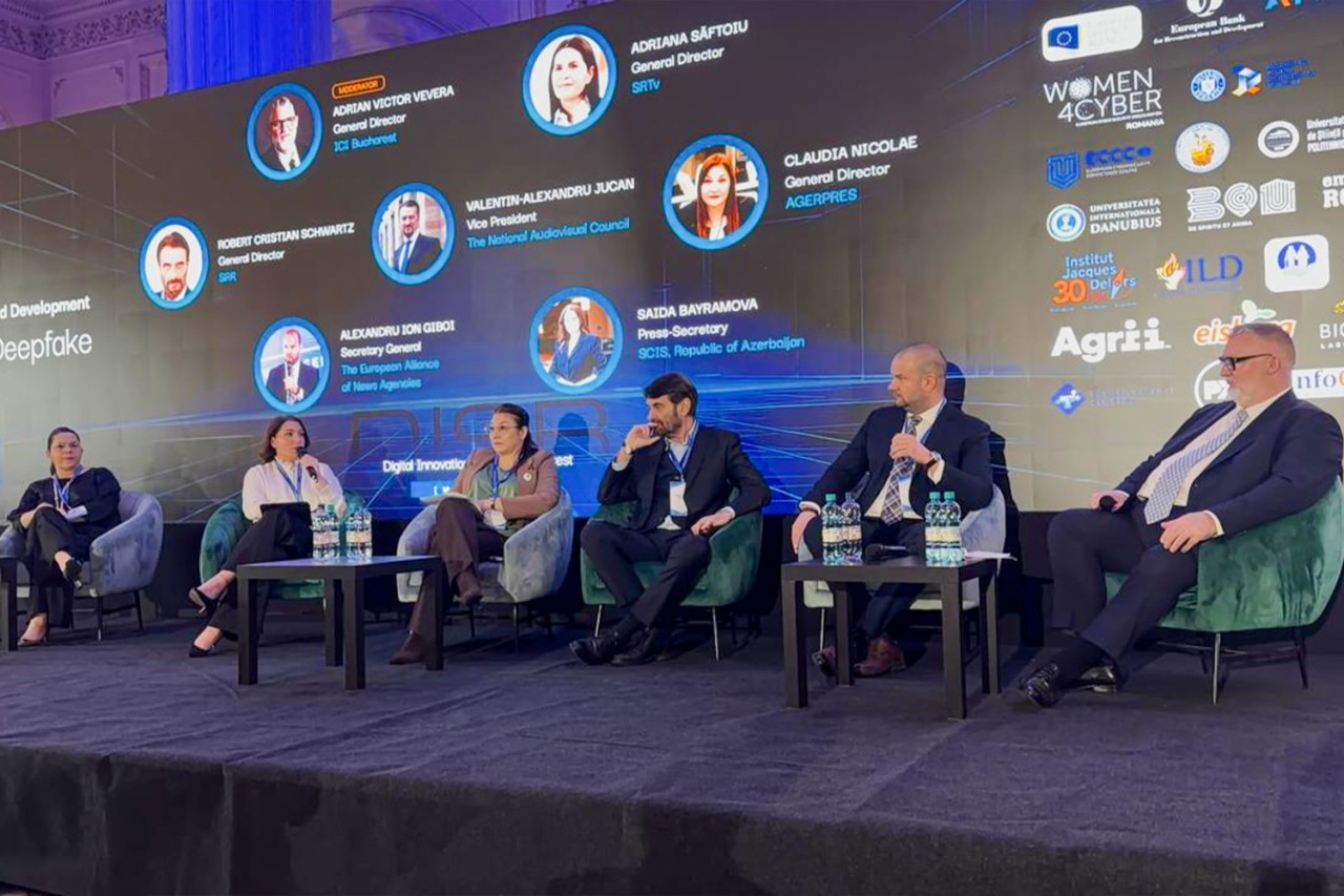 XRİTDX Buxarestdə keçirilən kiberdiplomatiya sammitdə - FOTOLAR