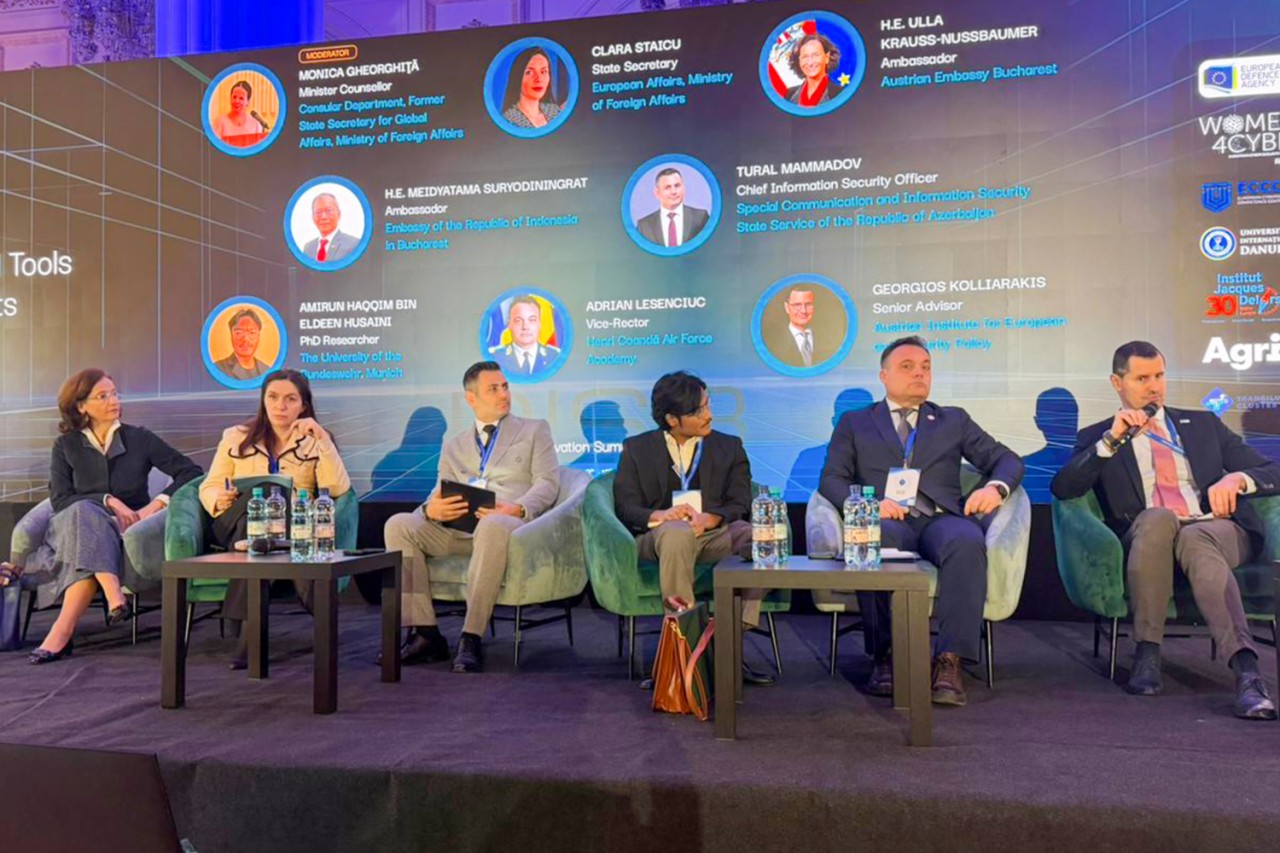 XRİTDX Buxarestdə keçirilən kiberdiplomatiya sammitdə - FOTOLAR