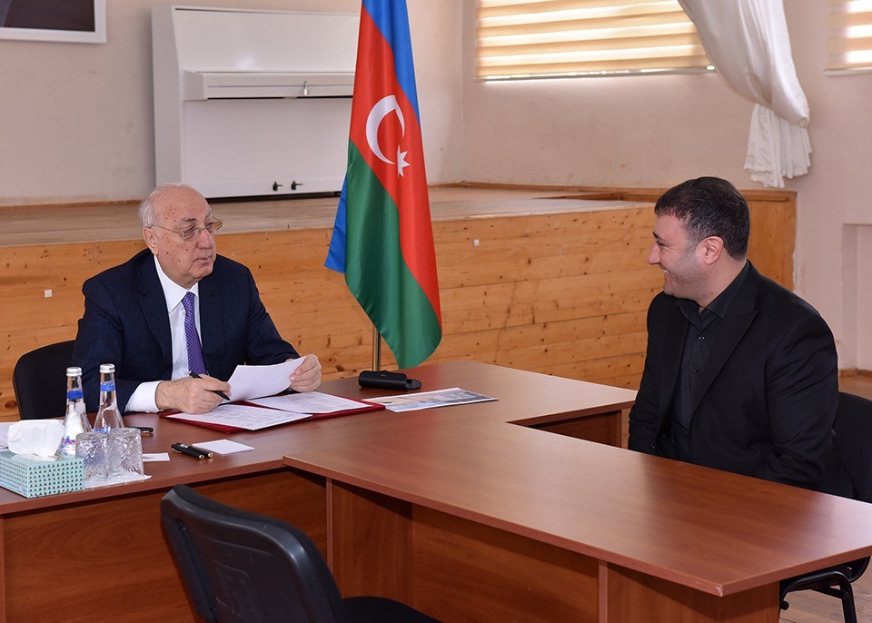 Zakir Fərəcov növbəti səyyar qəbul keçirib - FOTOLAR