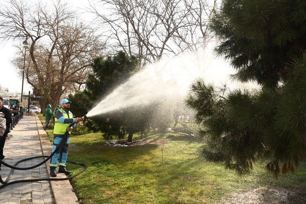 Bakının 537 küçəsi yuyuldu - FOTOLAR