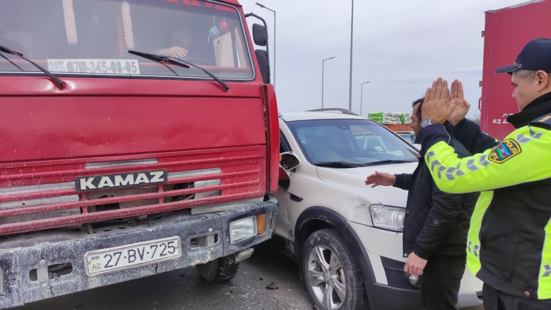 Xaçmaz-Quba yolunda qəza tıxac yaratdı - FOTOLAR