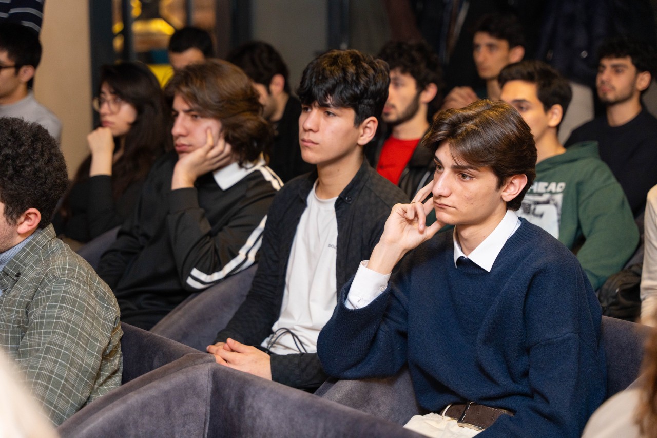 "Expressbank"ın sponsorluğu ilə “RoboCode” düşərgəsi yekunlaşıb - FOTOLAR