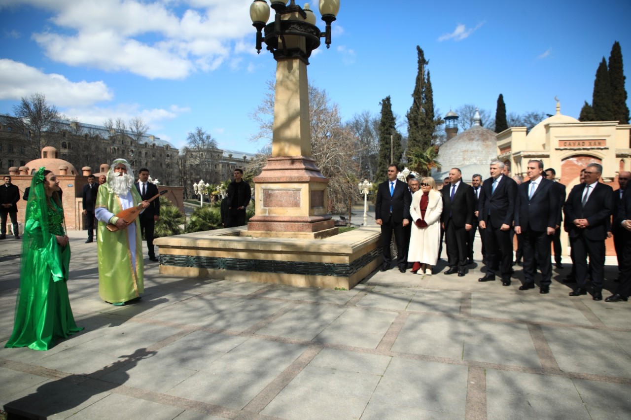 Gəncədə İlaxır çərşənbə və Novruz bayramı qeyd olundu - FOTOLAR