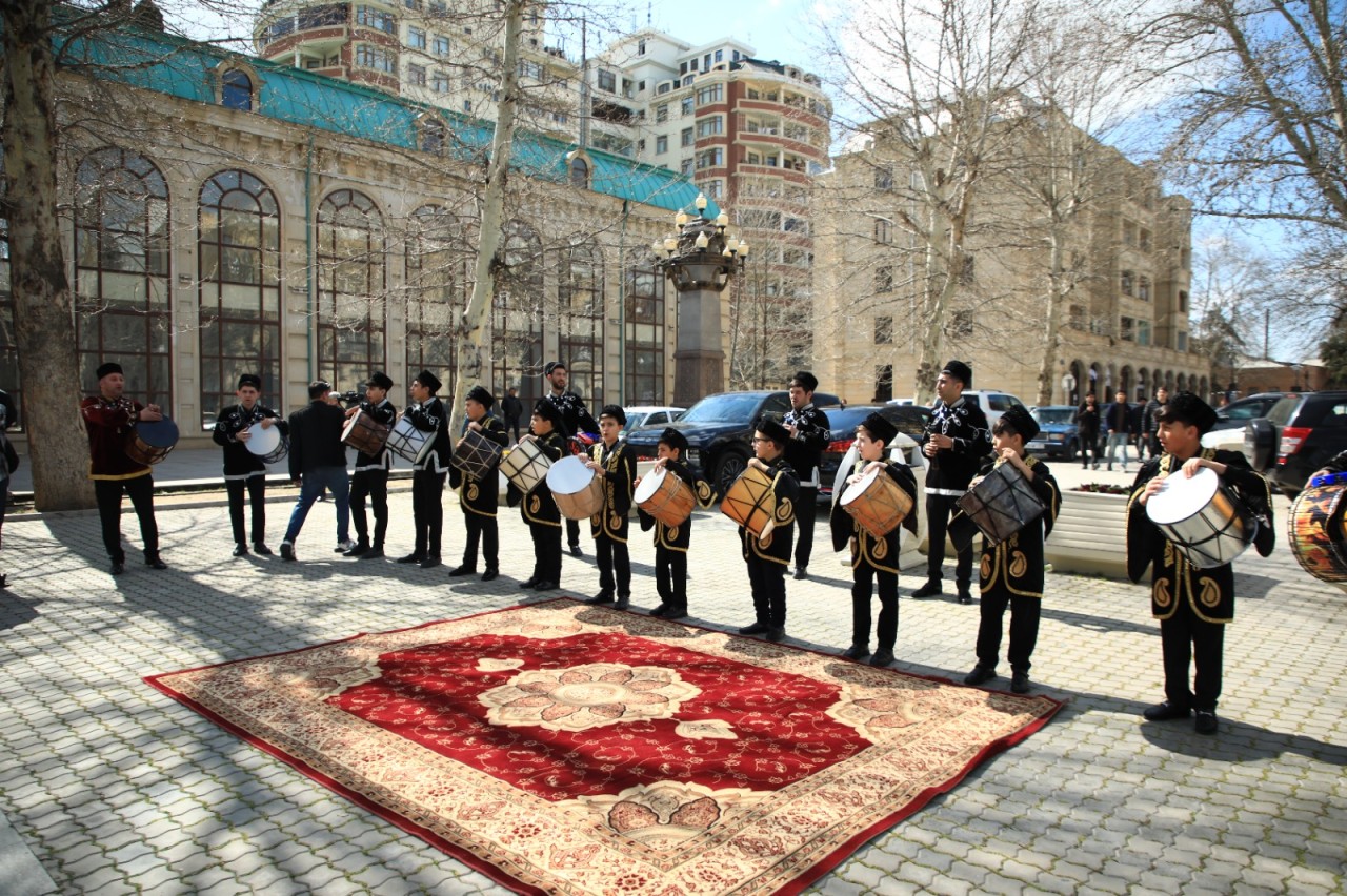 Gəncədə İlaxır çərşənbə və Novruz bayramı qeyd olundu - FOTOLAR