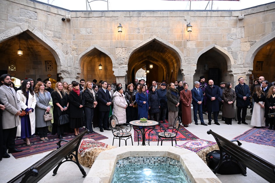 Prezidentin gəlini Buxara karvansarasının açılışında - FOTOLAR