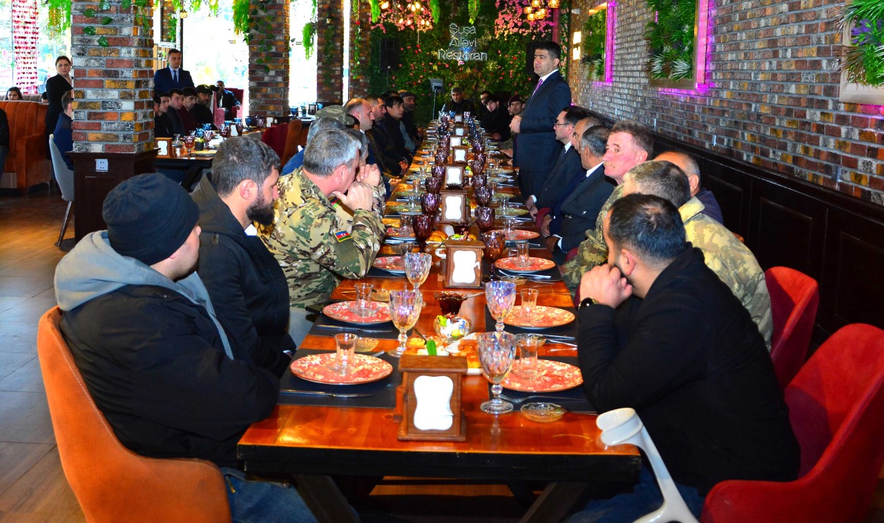 Seymur Orucov qazilər və müharibə veteranları ilə görüşdü - FOTOLAR