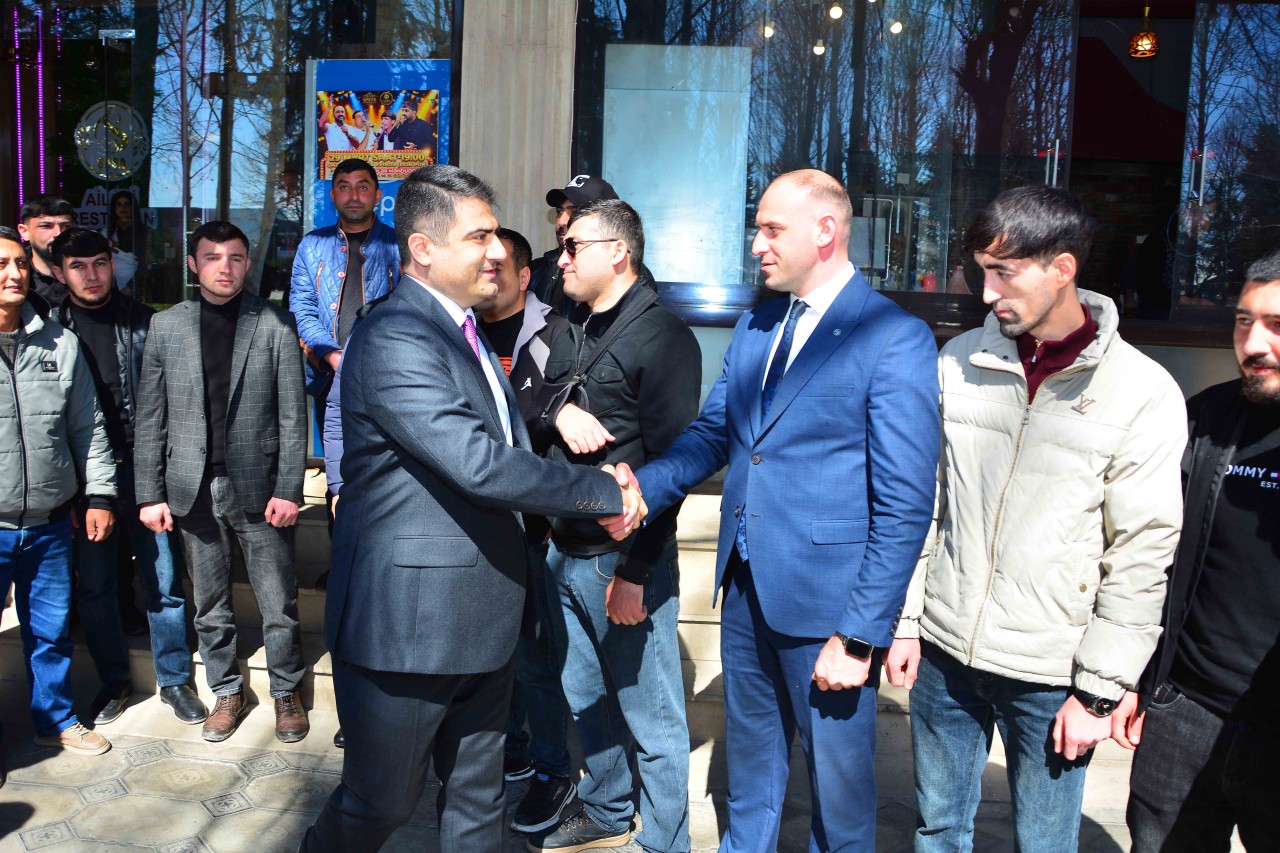 Seymur Orucov qazilər və müharibə veteranları ilə görüşdü - FOTOLAR